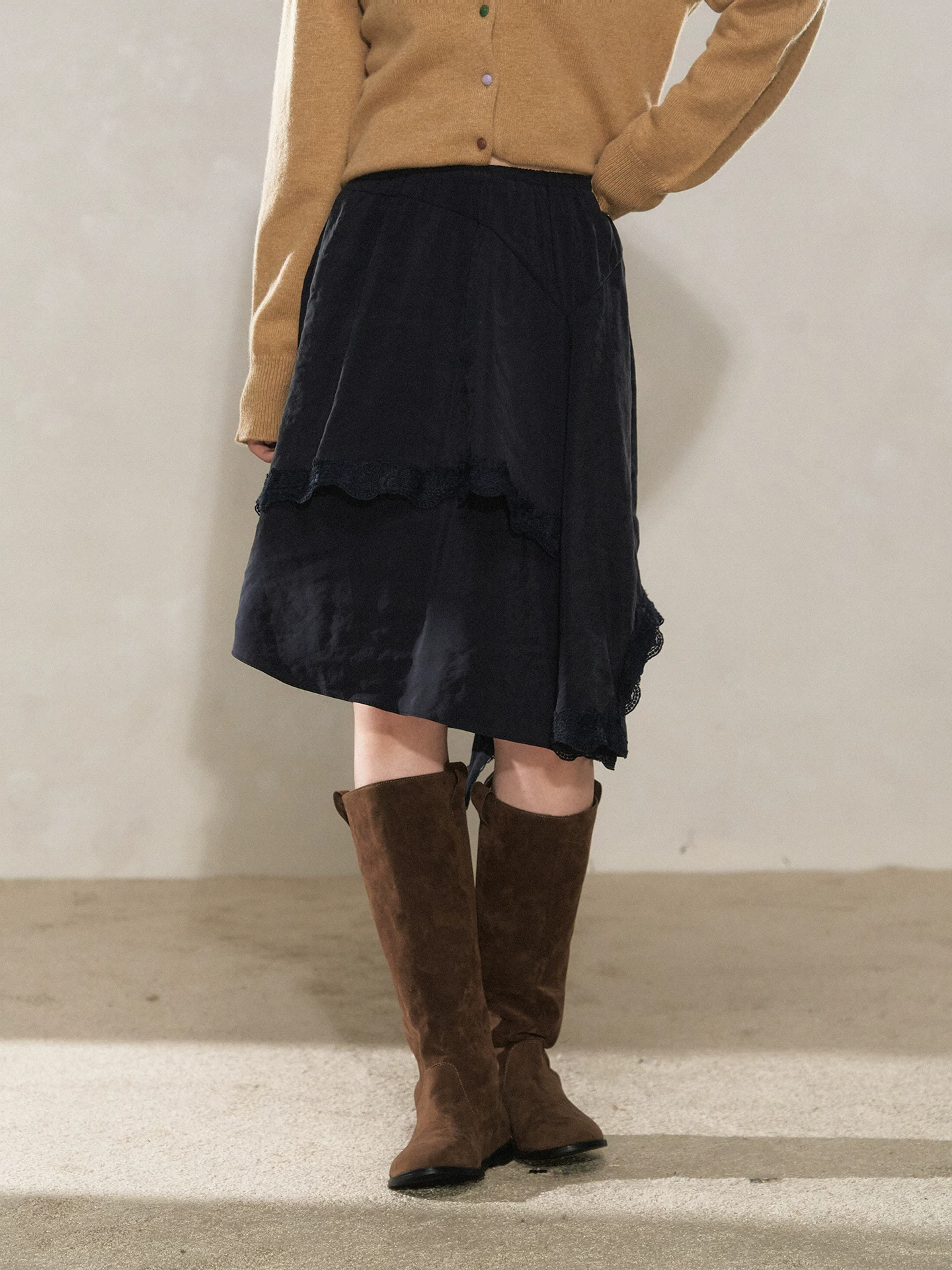 Wildberry ネイビー アシンメトリーAラインスカート