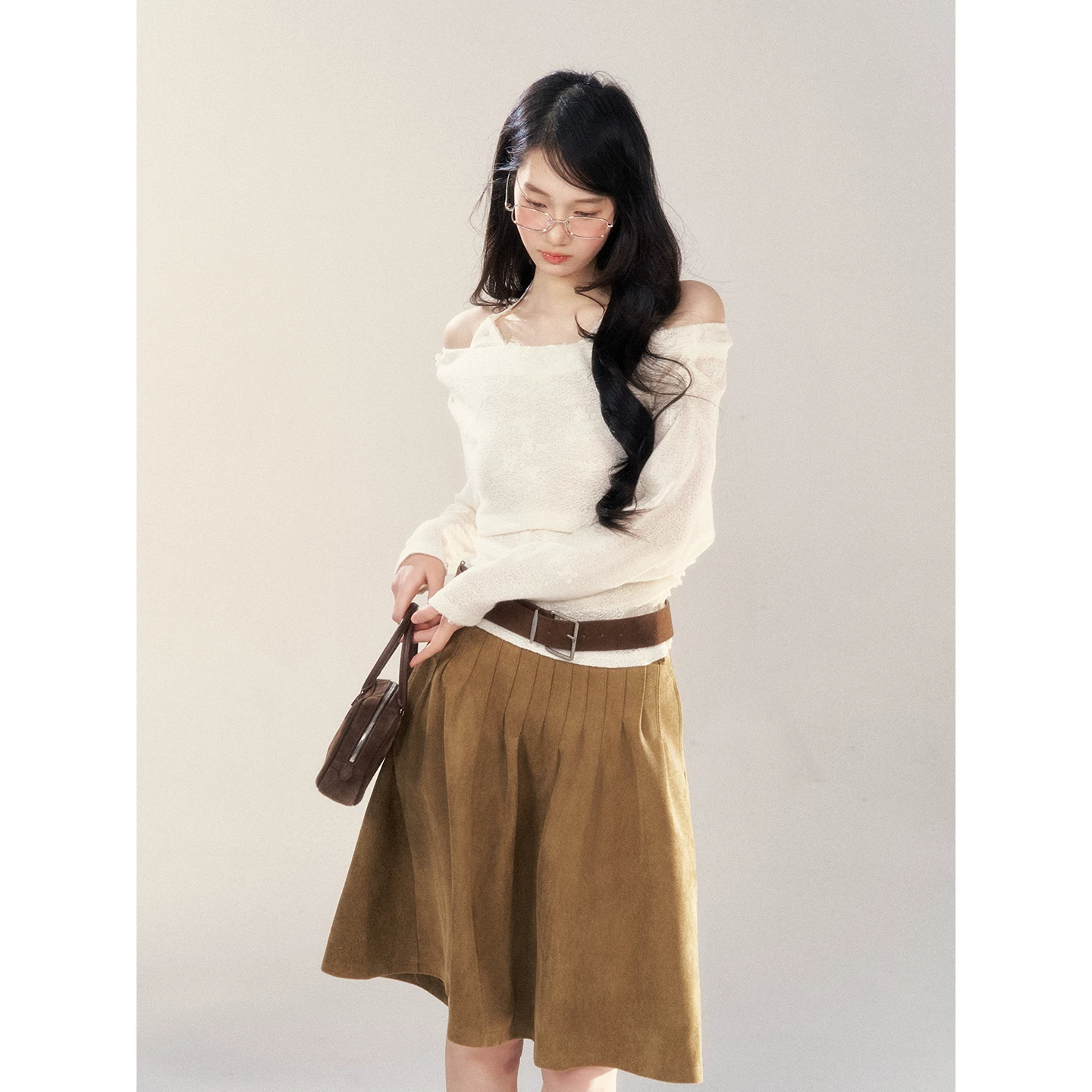Wildberry オフショルダー ホルターネックニット