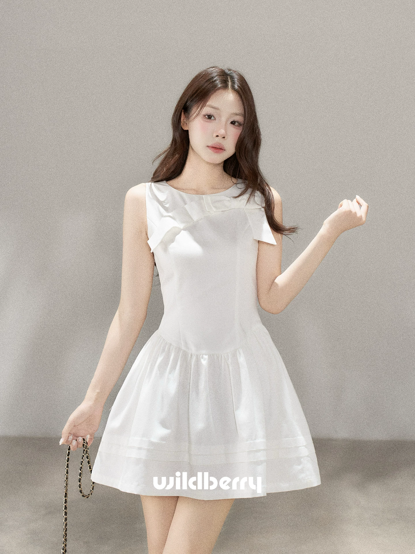 Wildberry ホワイト ノースリーブロングワンピース