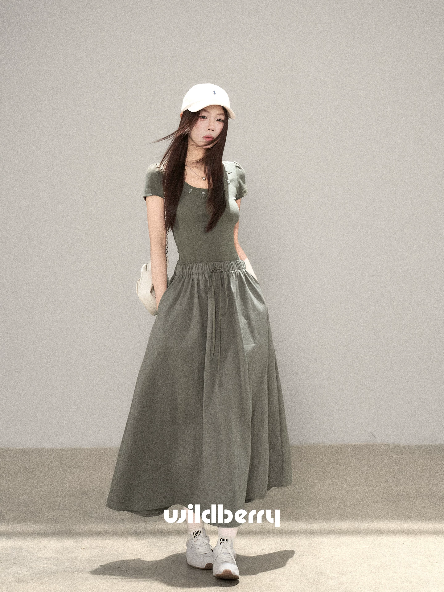 Wildberry 切り替え 半袖ロングワンピース