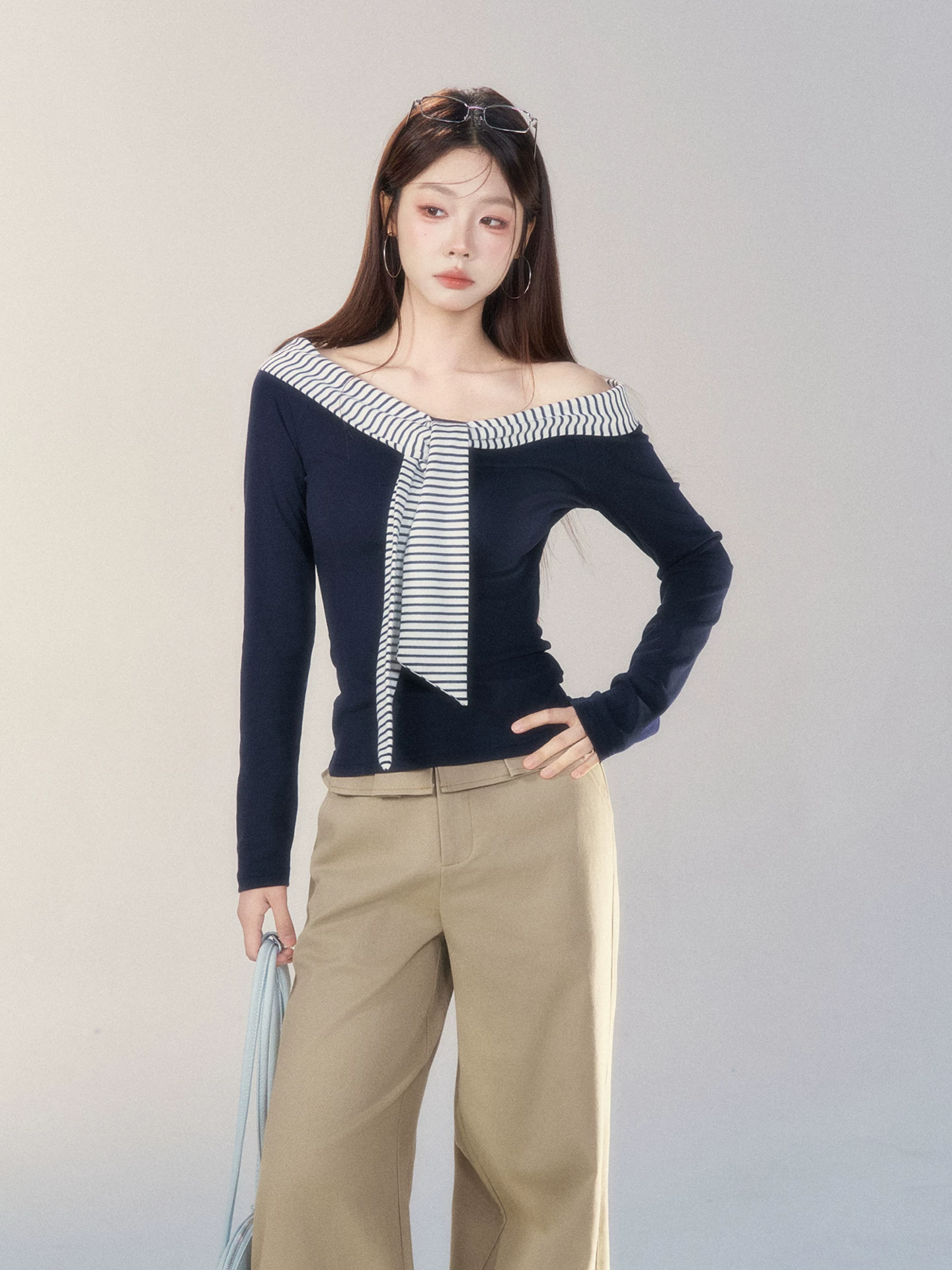 Wildberry オフショルダー 長袖Tシャツ