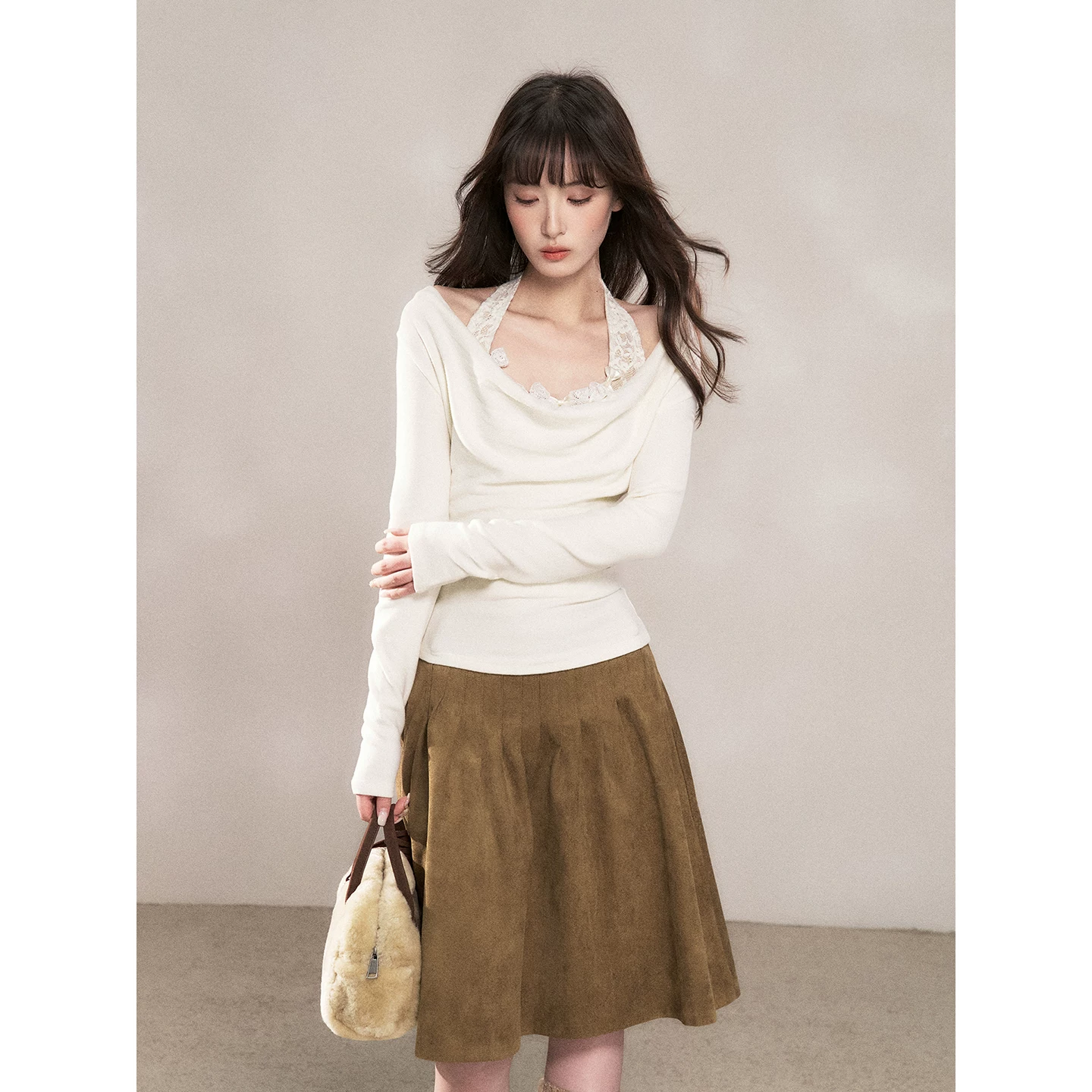 Wildberry ホルターネック ニットトップス