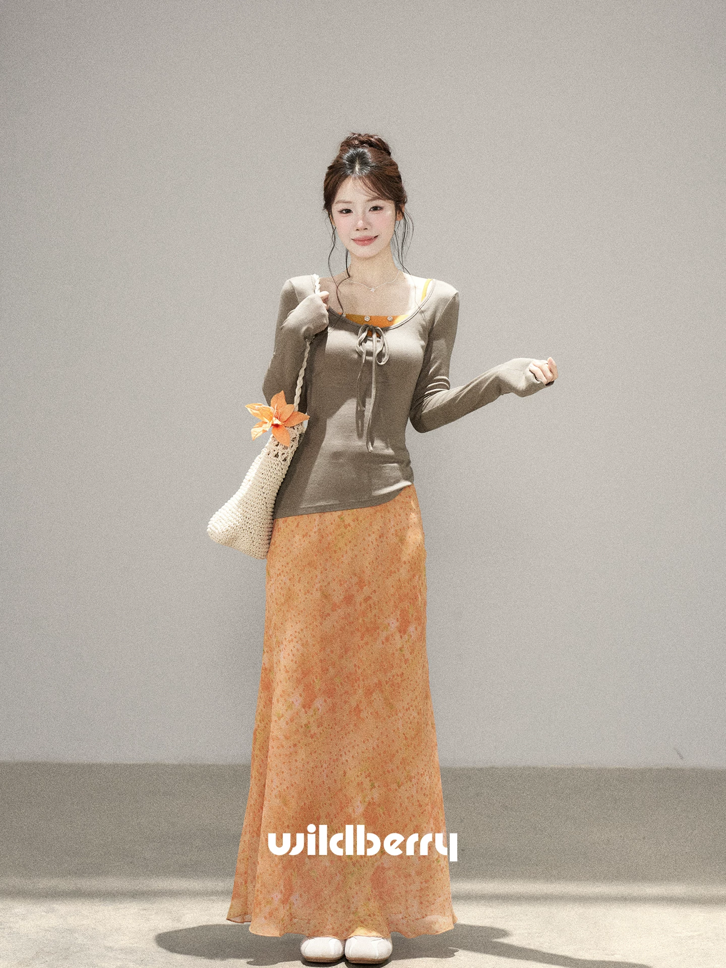Wildberry カーキ 長袖羽織りTシャツ