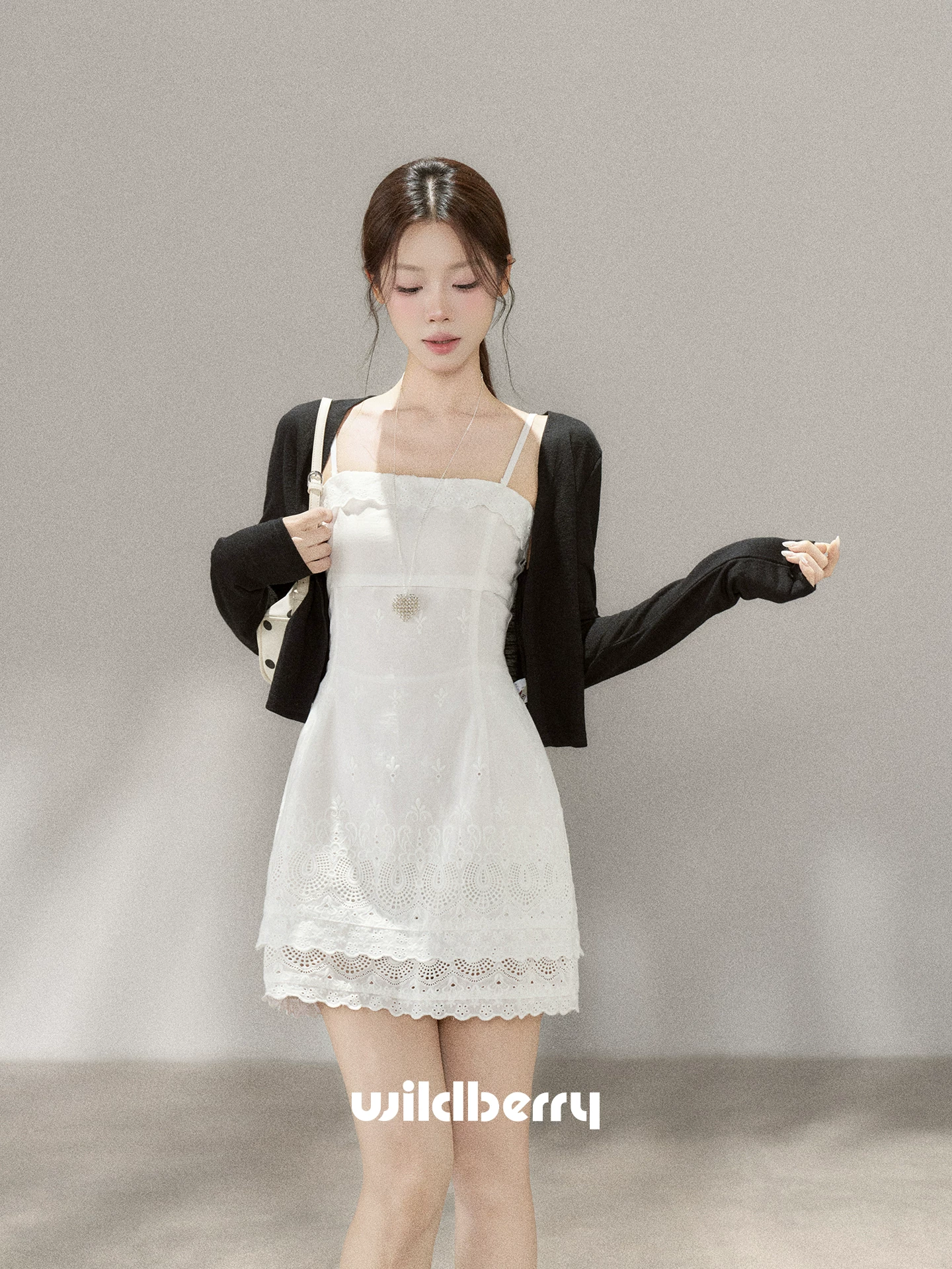 Wildberry レース切り替え キャミミニワンピース