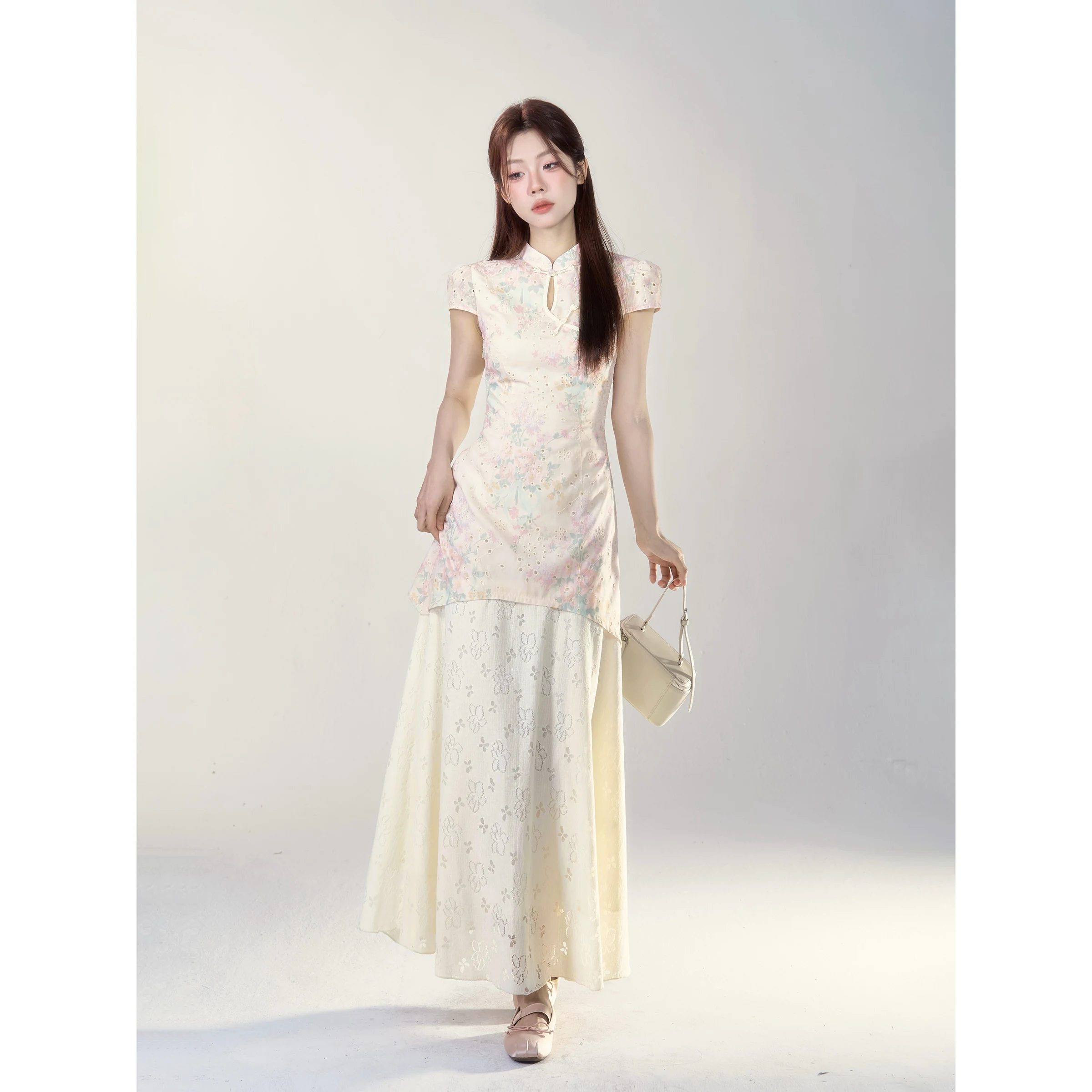 Wildberry モダンチャイナ 小花柄半袖ロングワンピース