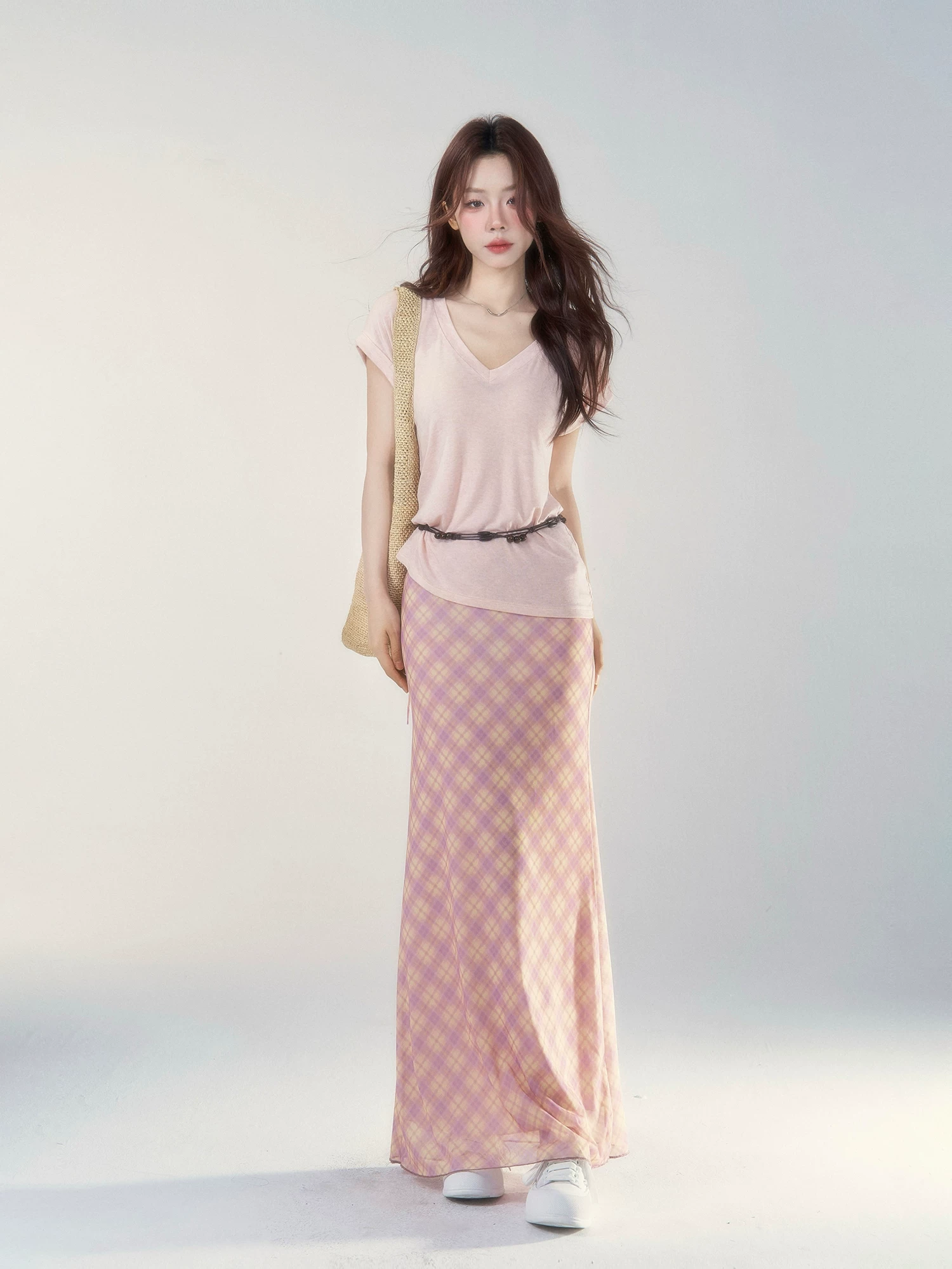 Wildberry Vネック 半袖Tシャツ
