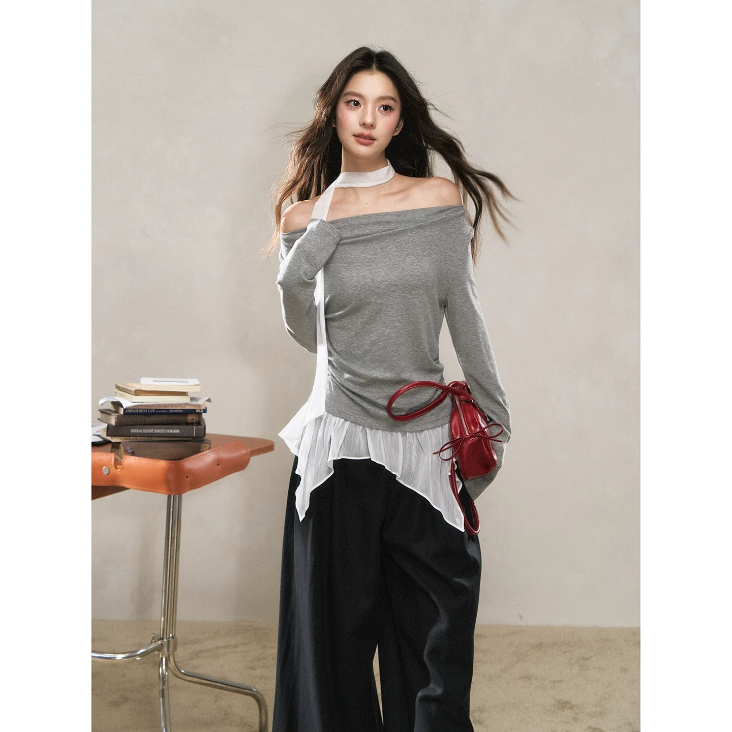 Wildberry 配色切り替え 長袖Tシャツ