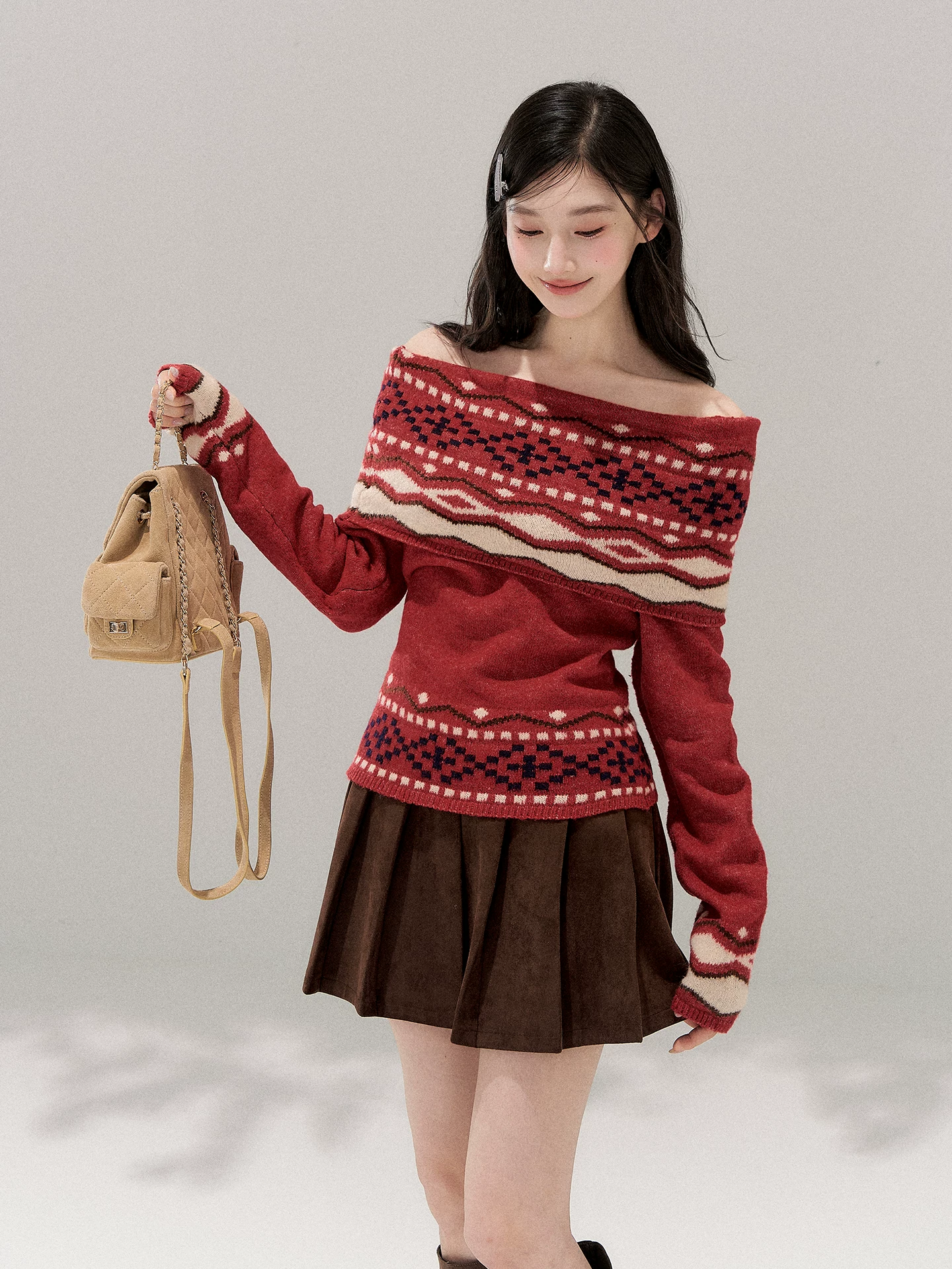 Wildberry レッド オフショルダーニット