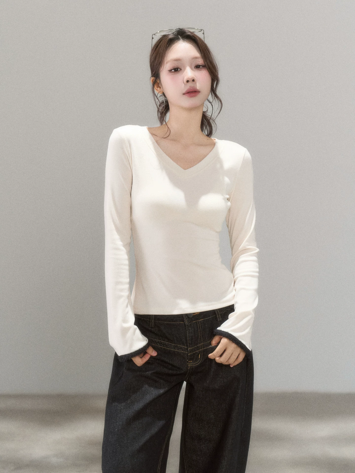 Wildberry Vネック 長袖Tシャツ