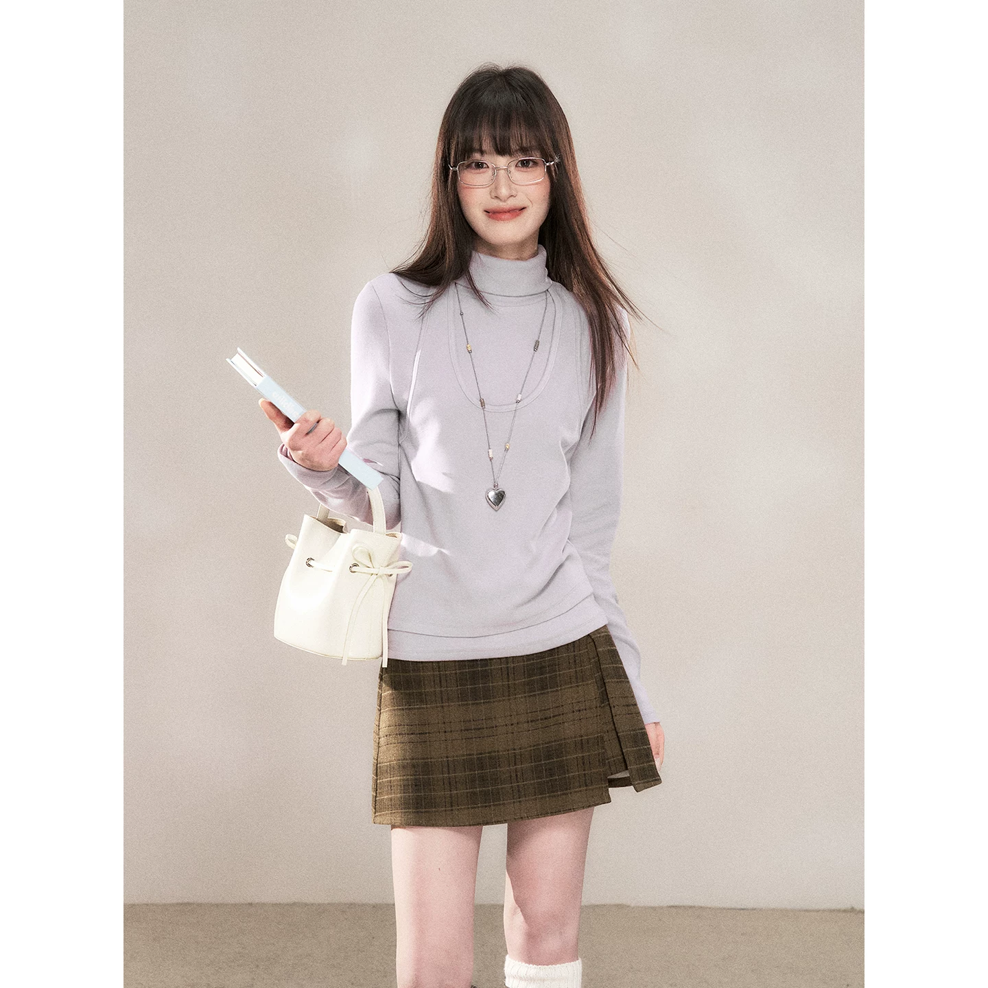 Wildberry レイヤード風 ハイネック長袖Tシャツ