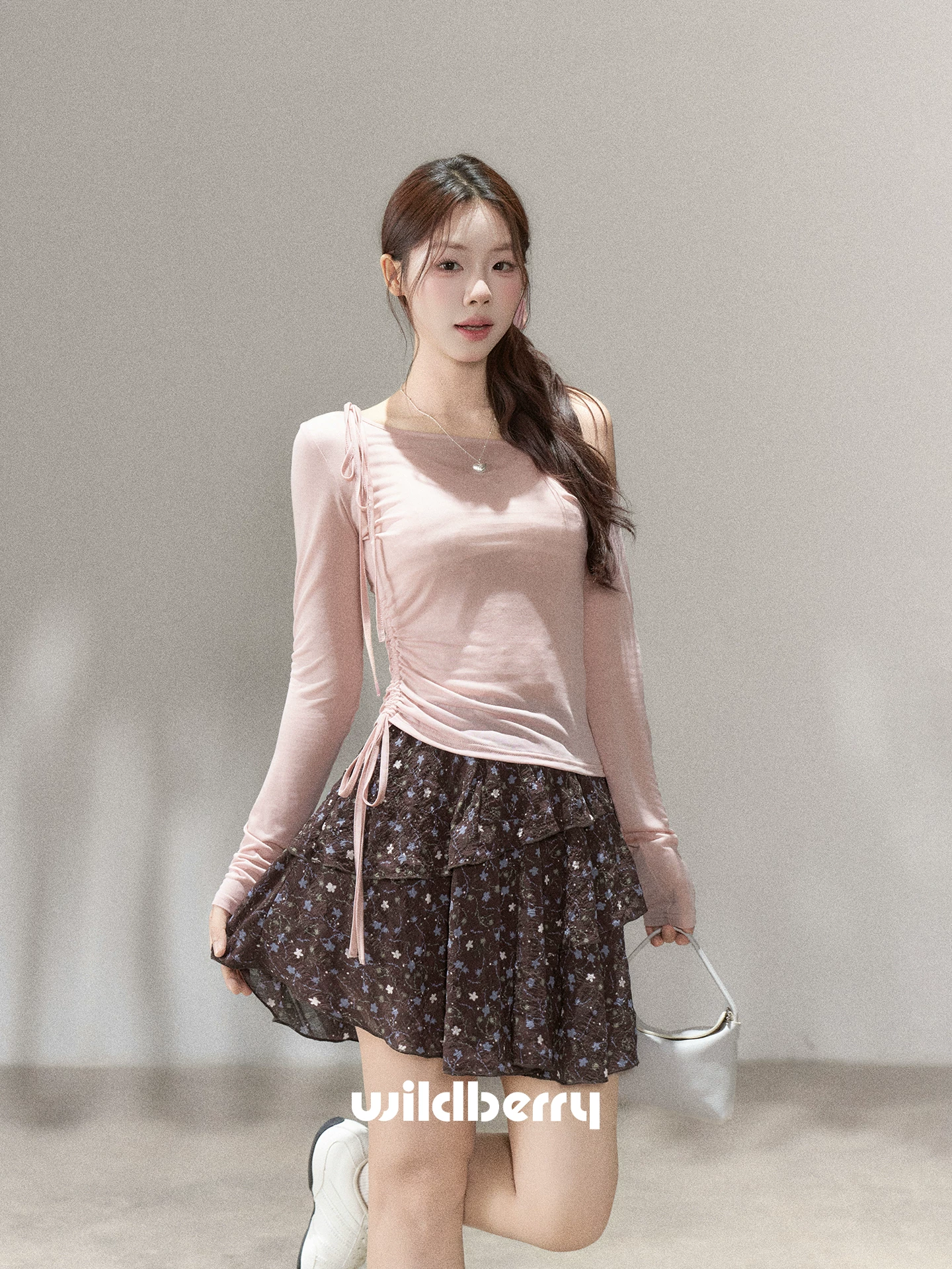 Wildberry ピンク 長袖Tシャツ