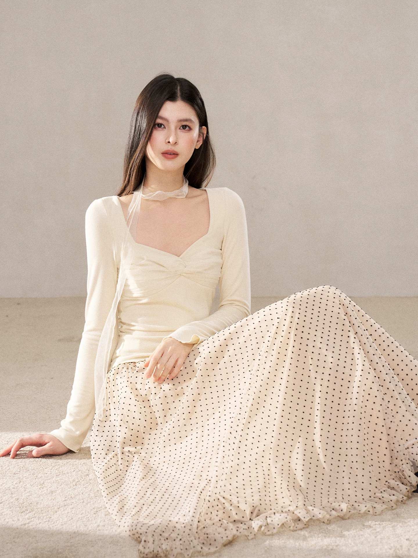 Wildberry ツイストデザイン 長袖カットソー