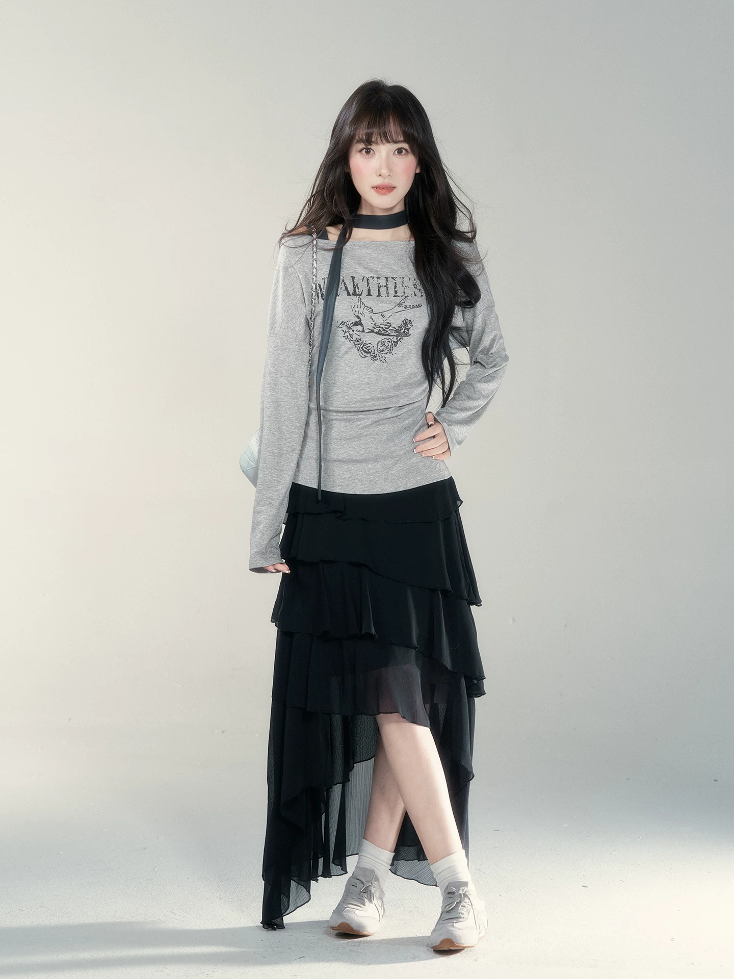 Wildberry ブラック アシンメトリーAラインスカート