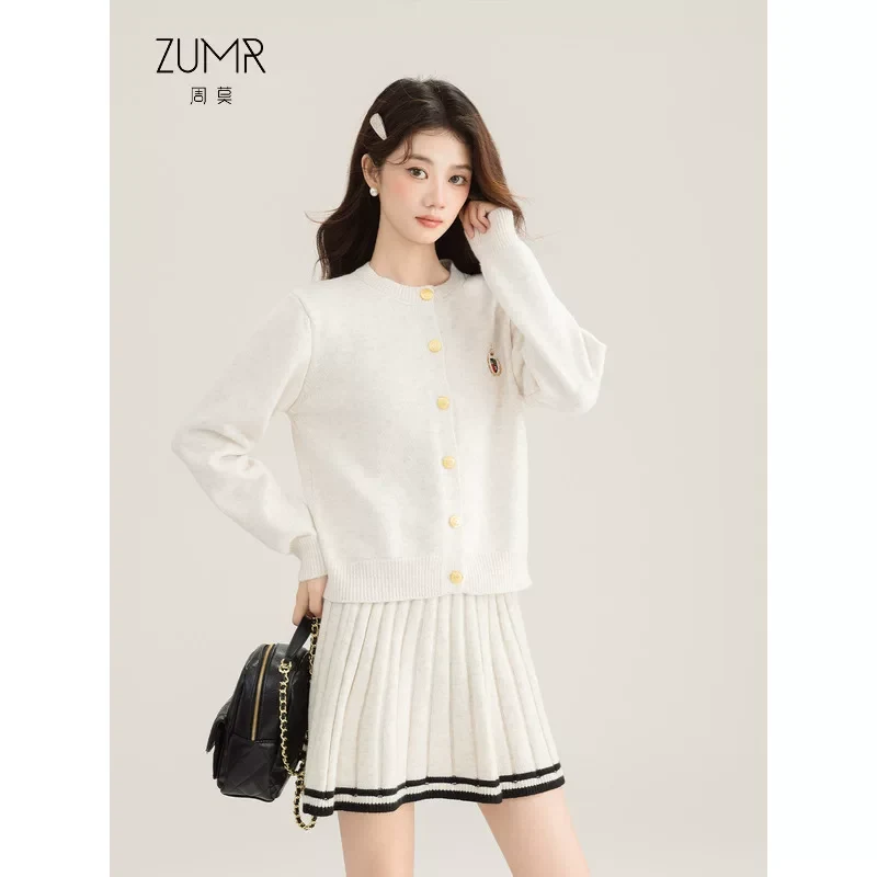 クルーネックニット＆プリーツスカート セットアップ 商品写真