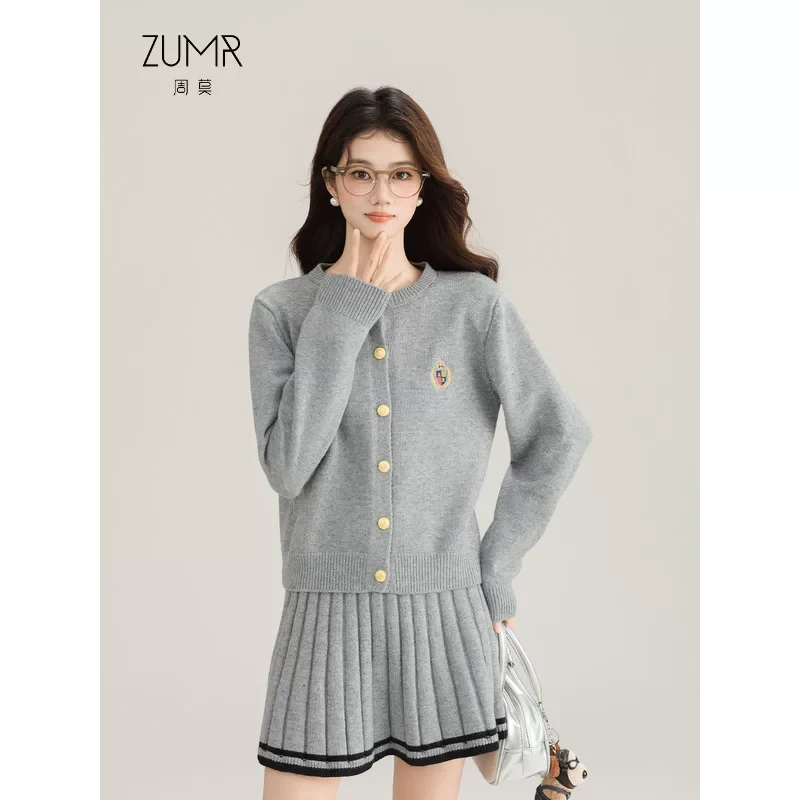 クルーネックニット＆プリーツスカート セットアップ 商品写真